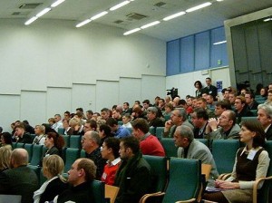 800px-Cracow_University_of_Economics_-_Lecture_Room_9