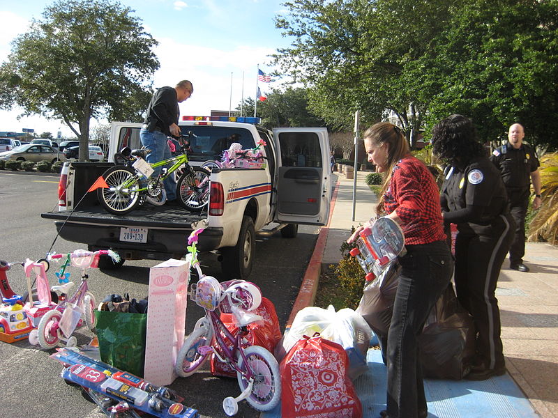 FEMA - 42740 - Toys for Tots donation in Texas.jpg